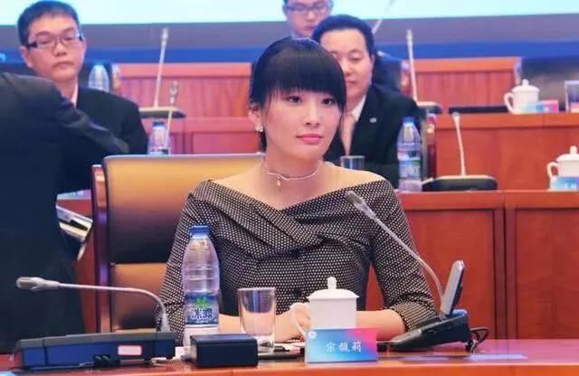 宗庆后的女儿结婚了嘛,父亲千亿身价,女儿37岁至今未嫁,女婿未来可