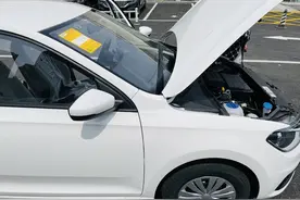 我的人生第一台车--------小白同学 （2021款上汽大众桑塔纳）图片