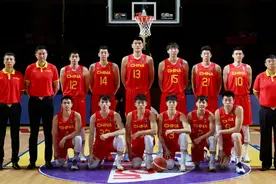 CBA体毛犯规弊端尽显，中国男篮奥运会落选赛对抗不了，站着挨打图片