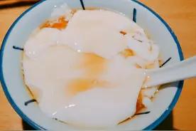 自制豆花，一碗黄豆20分钟成型，香甜嫩滑，不早起不出门，特省事图片