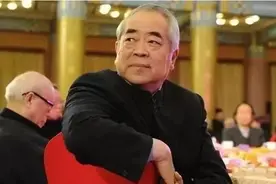 中国当代书画巨匠范曾当年题写“刘伶醉”三个大字的前前后后图片