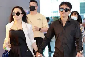 邹市明夫妇亮相！冉莹颖穿蕾丝秀丰满身材超性感，不愧是拳王女人图片