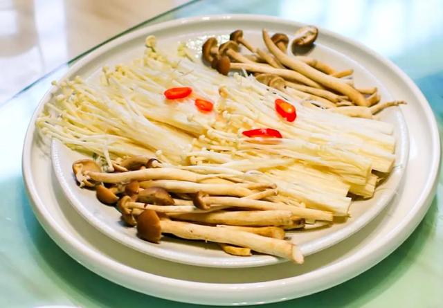 鳄鱼炖花胶功效与作用 2026年鳄鱼炖花胶功效与作用 鳄鱼炖花胶功效与作用 2026年鳄鱼炖花胶功效与作用