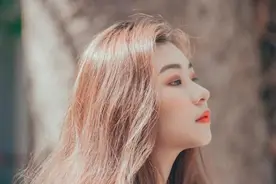聊天时，女人这样回复你，八成是对你“没意思”图片