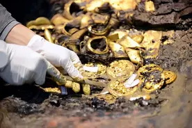 江西小村挖出10吨铜钱山，上百斤黄金，竟是2000年前的皇帝遗物图片