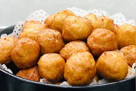 过年农家人这样炸肉丸，加上这1种食材，外酥里嫩，营养又美味图片