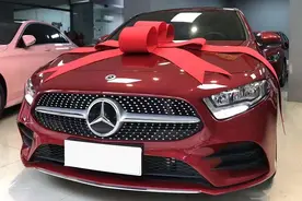 实拍奔驰A180L，优惠7万，豪华感升级，销量“井喷”图片