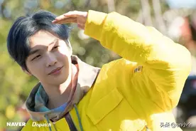 姜丹尼尔的高清照片，春日的气息，活泼可爱的滑板薯片少年~图片