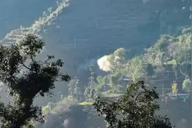 不再忍让！巴铁正式启用中国卡车炮，对面哨所堡垒定点清除图片