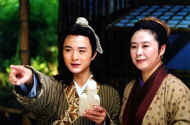 金剑雕翎：卧龙生武侠代表作，篇幅长剧情强，2次被搬上荧屏