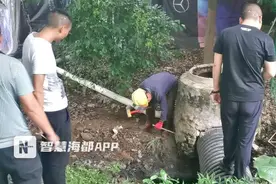 闽侯县荆溪镇紧急处理，污水已不再流出图片