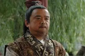 靠饰演土地公走红，娶4任老婆个个漂亮，小配角也有自己的舞台图片