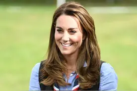 凯特王妃今年首次穿秋装，披上不丹之行旧马甲，1尺7细腰没变化图片