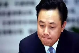 和大哥分家，和妹夫翻脸的黄光裕，为何宠爱杜鹃25年？图片