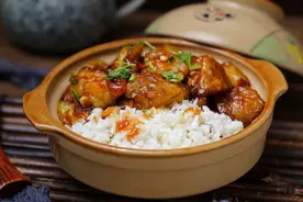 简单又好吃的茄子盖饭，无需油炸不用放肉，软糯入味和米饭是绝配图片