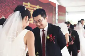 四个女儿为照顾妈妈起纷争，孝顺女婿：一计能解决的事都不是事图片