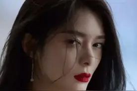 在舞台上翻白眼还能被夸A爆，姬圈天菜的接班人居然是靠整容逆袭图片