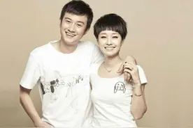 马伊琍与文章离婚后，自述带两个娃状态不佳，揭开单亲的心酸经历图片