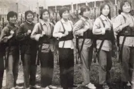 82年，她挖到67981枚银元，价值上亿却无偿上交，现状如何图片