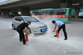 公交场站一辆私家车着火？郑州公交安全应急演练增加新科目图片