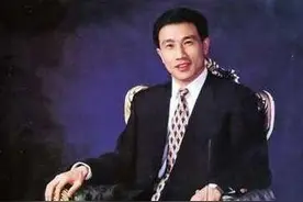 新疆“李嘉诚”！身价470亿，制霸西北20年，许家印是其盟友图片