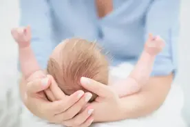 看呆医生：一次成功！医院人工授精太贵，英女子购买针筒自行操作图片