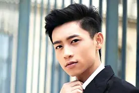 魏晨成名路上多艰辛，爱妻牺牲事业成就他图片