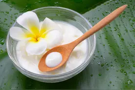 倒掉太可惜，过期牛奶的妙用图片