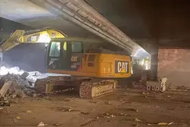 郑州20条道路266公里改造路段违法建设拆除完成图片