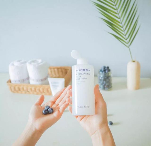 2020年别跟风了！看这8款超红护肤单品红黑榜测评