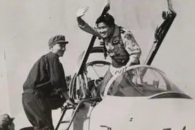 弃暗投明！台湾少校飞行员黄植诚，驾驶美制先进战机回归祖国图片