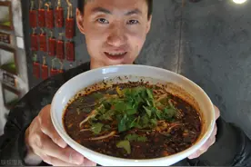 深圳小伙开面馆利用“吃面不要钱”，年赚100万，赚钱方法告诉你图片