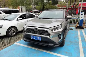 动力究竟是否够用？一汽丰田RAV4 2.0L四驱顶配版试驾图片