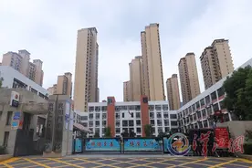 创造施展才华平台 引导学子逐梦青春——东津世纪城中学高质量发展掠影图片