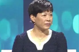 浙江女会计拿出30元给乞丐做路费，20年后，乞丐用100万支票报恩图片