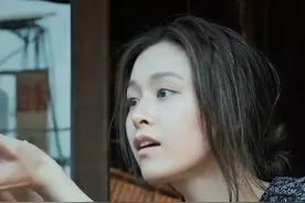 她是《唐探3》的惊鸿一瞥，和Baby嫩模出道，颜值高私服更欲图片