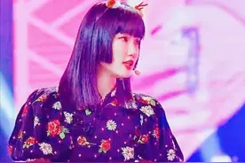 黄龄的神秘男友是许嵩？早在7年前，两人就有“恋爱征兆”图片