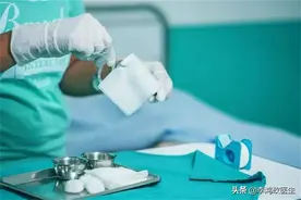 压疮、溃疡伤口的护理，选对敷料真的帮了大忙，家里也可以使用图片