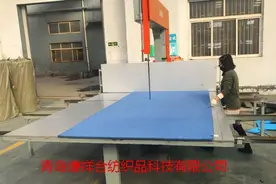 500套医用床垫出发！胶莱企业爱心接力在行动图片