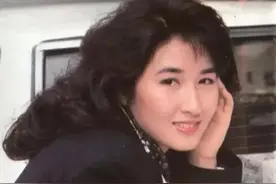 出生富贵的关咏荷，为何嫁“穷小子”张家辉，还甘心做“煮饭婆”图片