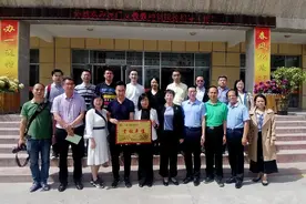厦门市思明区政府许霖副区长带队开展教育对口帮扶活动图片