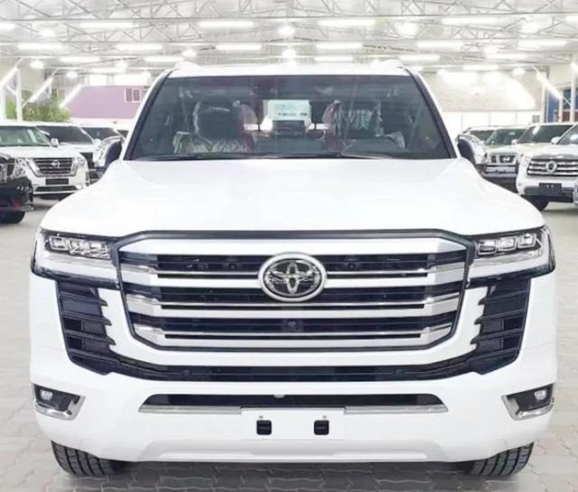 搭载3.5T V6引擎，2022款兰德酷路泽开售，约人民币40万