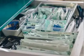 化学试剂分为哪三种？要注意哪些呢？图片