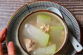 今天和大家分享我的煲汤秘籍清热消暑祛湿美白祛水肿的冬瓜瘦肉汤图片