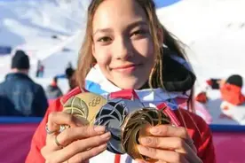 美少女主动放弃美籍，加入中国：我是中国人，为中国立下汗马功劳图片