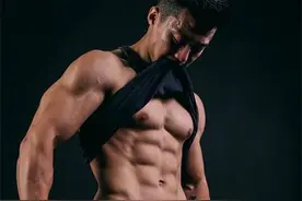 巧克力般的腹肌，如何练出来？4个要点，助你练出六块腹肌图片