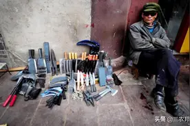 六七十年代，农民缺衣少食，但能扛二三百斤重物，如今咋不行了？图片