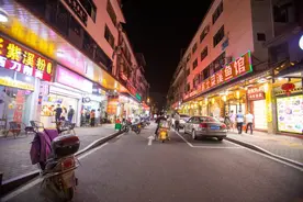 走！出门逛武夷山度假区“夜市”去！图片