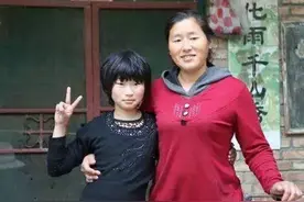 大衣哥朱之文的成名路，离不开精明的炒作策略图片
