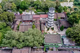 广东新兴隐藏武则天赐名古寺，六祖惠能在此圆寂，韦陀手势有秘密图片